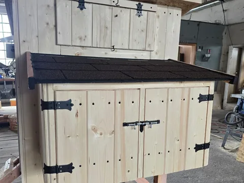 Dřevěný kurník pro 6 slepic – pohled zvenku, Realizace 4